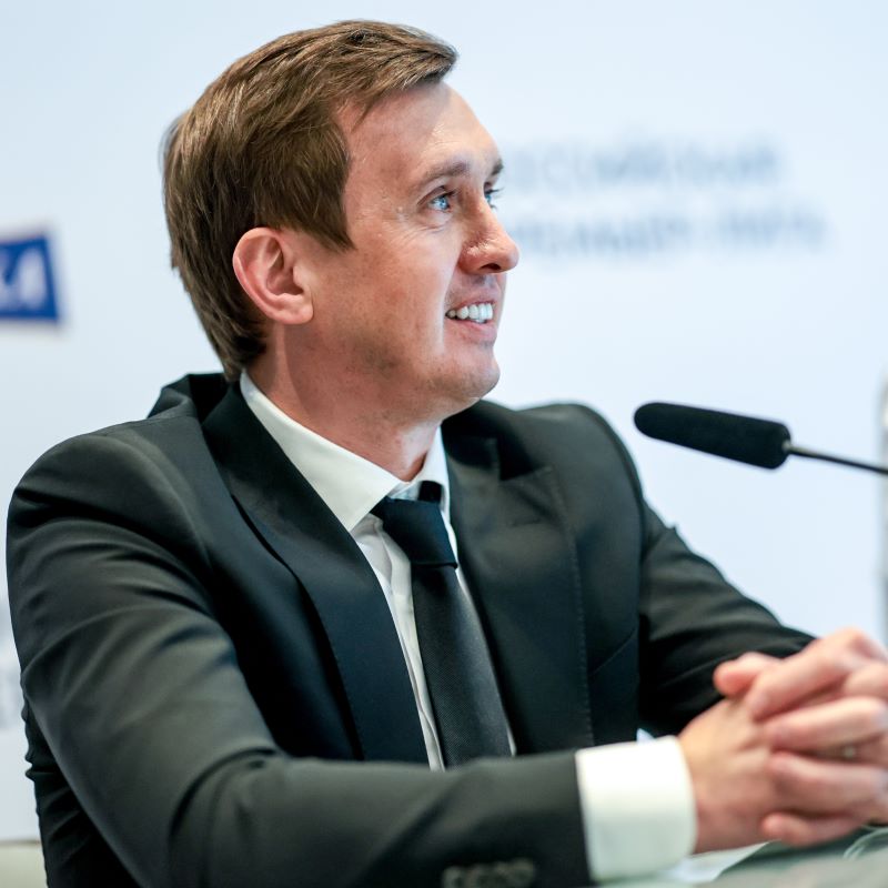Александр Алаев: «Поздравляю Артёма Дзюбу с выдающимся достижением» | РФПЛ Александр Алаев: «Поздравляю Артёма Дзюбу с выдающимся достижением»