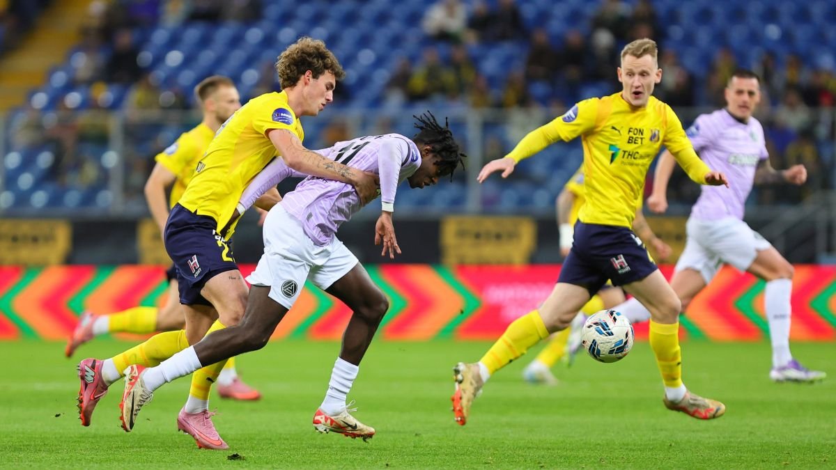 «Акрон» догнал «Ростов» благодаря гостевой победе над соперником