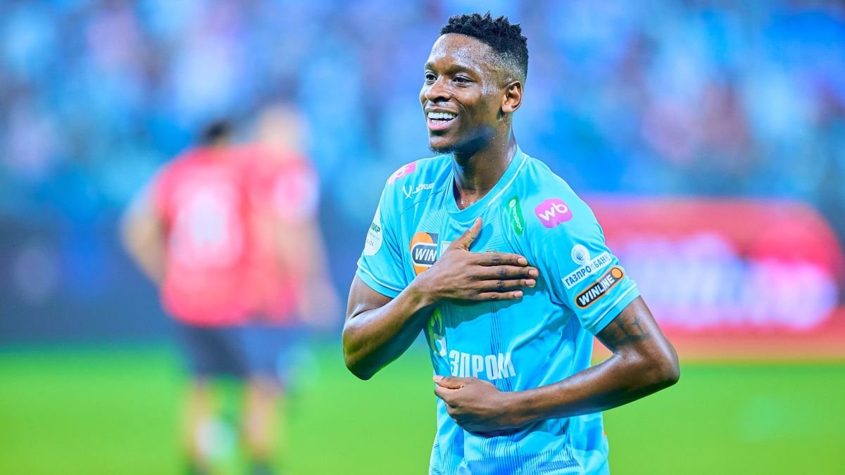 «Зенит» обыграл «Акрон» и довёл беспроигрышную серию до 14 туров