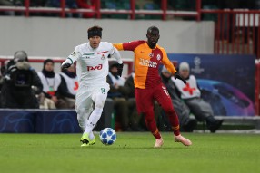 Локомотив 2:0 Галатасарай
