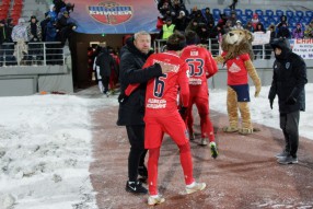 Енисей 1:1 Ахмат