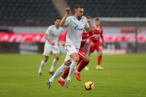 Локомотив 1:1 Зенит