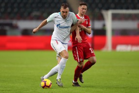 Локомотив 1:1 Зенит