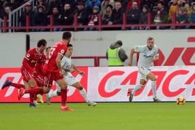 Локомотив 1:1 Зенит