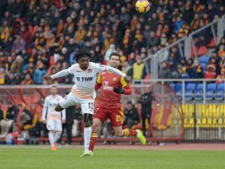Арсенал 0:0 Урал