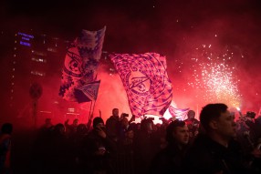 Болельщики встретили чемпионов РПЛ в Пулково