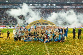 Церемония вручения  «Зениту» Кубка чемпионов Росси ...