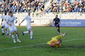 Енисей 2:2 Динамо