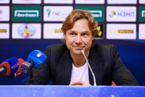Валерий Карпин
