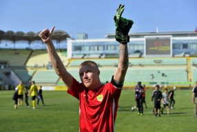 Анжи 0:2 Урал