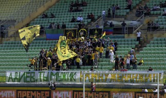 Анжи 0:2 Урал