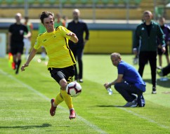 Анжи 0:2 Урал