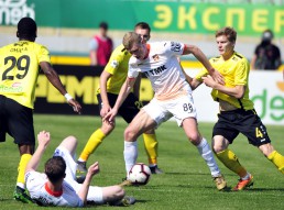 Анжи 0:2 Урал