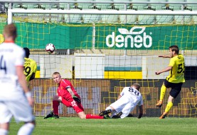 Анжи 0:2 Урал