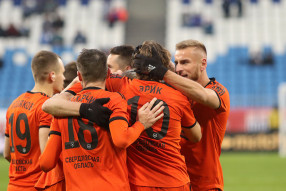 Крылья Советов 2:3 Урал