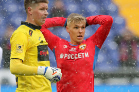 Александр Беленов, Арнор Сигурдссон