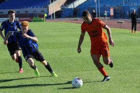 Шинник 0:2 Урал