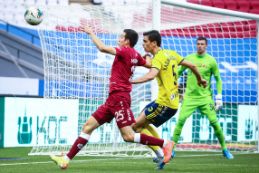 Денис Макаров, Деннис Хаджикадунич