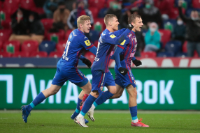 Константин Кучаев, Арнор Сигурдссон, Адольфо Хулиан Гайч