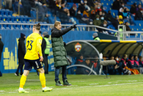 Валерий Карпин