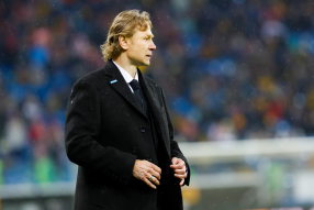 Валерий Карпин