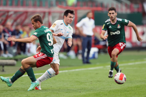 Локомотив 1:1 Зенит
