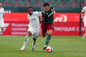 Локомотив 1:1 Зенит