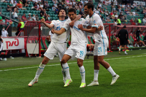 Локомотив 1:1 Зенит