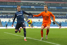 Денис Кулаков, Роман Ежов