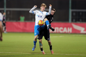 Динамо-м 0:3 Амкал