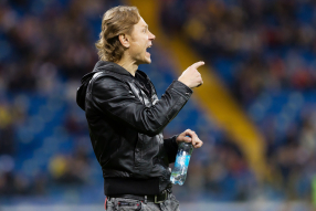 Валерий Карпин