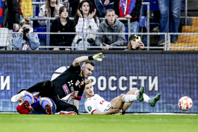 Игорь Акинфеев, Сергей Пиняев