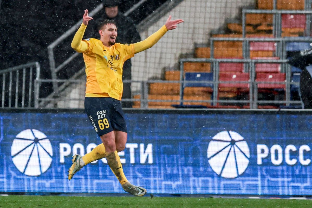 Егор Голенков