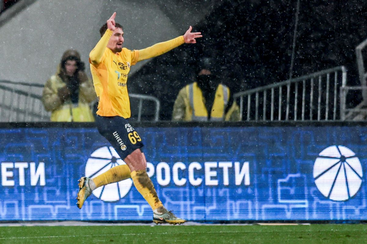 Егор Голенков
