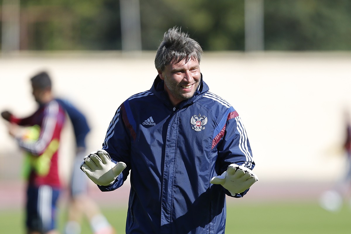 С.Овчинников