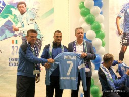 Представление новичков "Крыльев Советов" ...