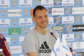 Тренировка сборной и пресс конференция 19.06.2014