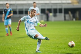 «Зенит» — «Слован»