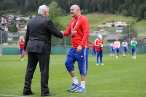 Станислав Черчесов