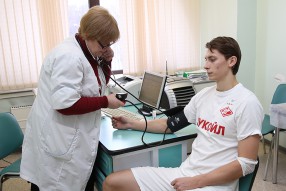 Медицинское обследование ФК "Спартак" Мо ...