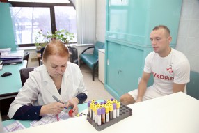 Медицинское обследование ФК "Спартак" Мо ...