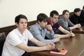 Руководство РФПЛ провело встречу со студентами Куб ...