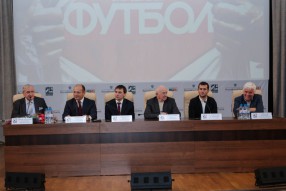 Презентация приза «Лучший футболист года» еженедел ...