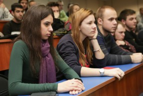 Открытие волонтерского центра в «Синергии»