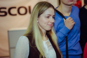 Студенты на XV Международной выставке «Футбол Марк ...