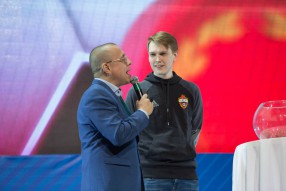 "Олимп Кубок РФПЛ по киберфутболу". Жере ...