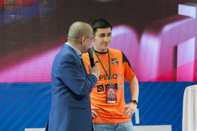 "Олимп Кубок РФПЛ по киберфутболу". Жере ...