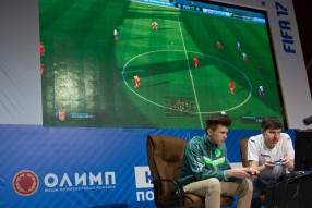 "Олимп Кубок РФПЛ по киберфутболу". Жере ...