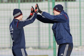 Акинфеев И. , Дзюба А.
