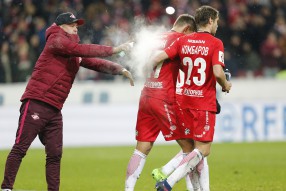 Дмитрий Комбаров, Роман Зобнин